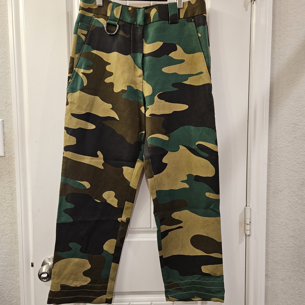 Burberry London Camo High Rise Straight Leg Cropped Pants D-Ring US 6